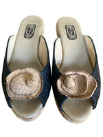 Load image into Gallery viewer, Salpy Black &quot;Lily&quot; Mules, 6.5
