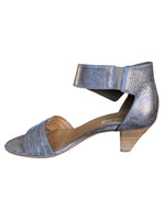 Load image into Gallery viewer, Paul Green &quot;Coco&quot; Sandals in Smoke Metallic, 6.5
