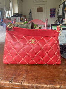 Chanel Vintage Quilted Surpique Hobo Authenticated Handbag, Red