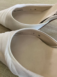 Vera Wang White Feline Satin Slingback Shoes, 7