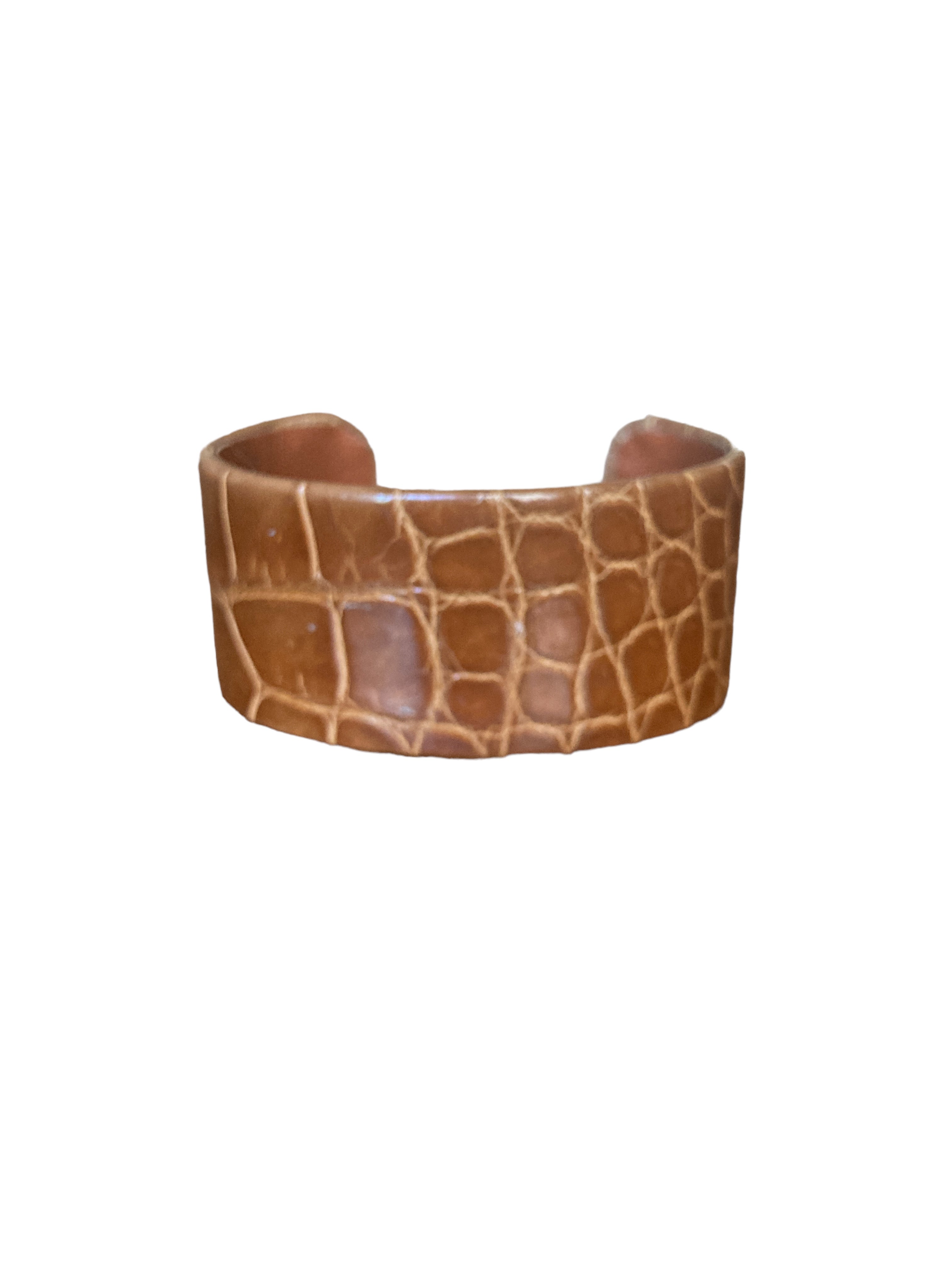 Plato Alligator Glazed Light Brown Bracelet Cuff