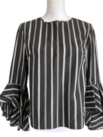 Load image into Gallery viewer, Milly Black and White Bell Sleeve Top, 8
